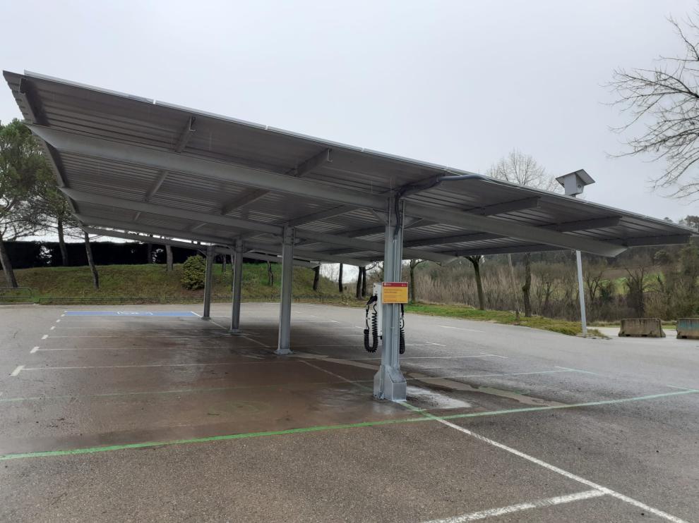Nova instal·lació solar fotovoltaica en autoconsum de 25 KW nominals a la piscina municipal d’Olost